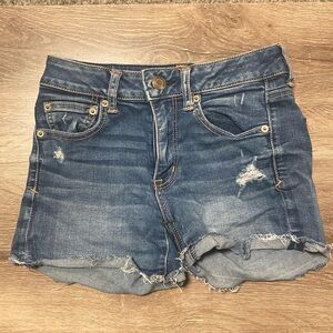 American Eagle Size 4 Super Stretch Shorts
